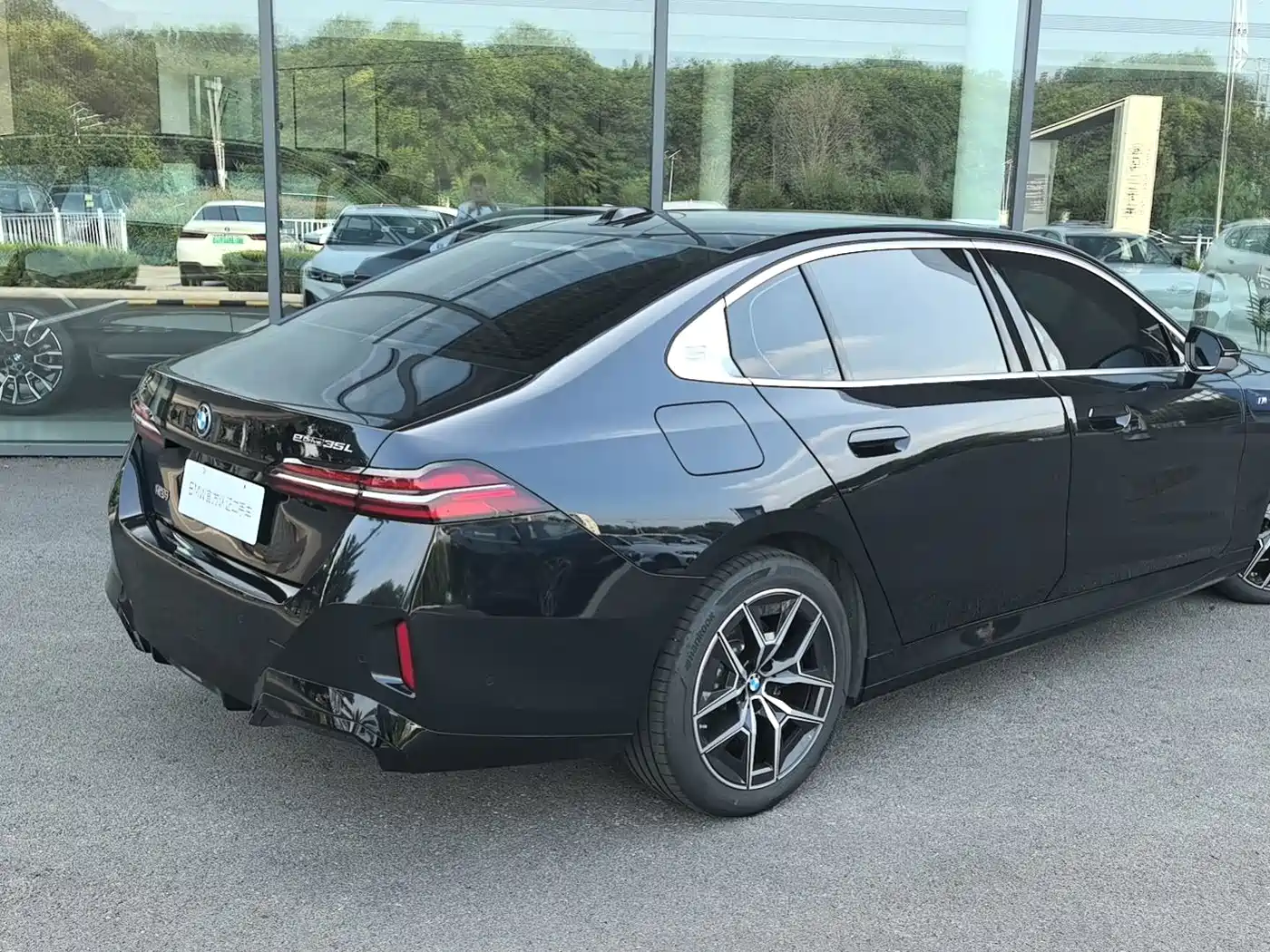 BMW i5 2025