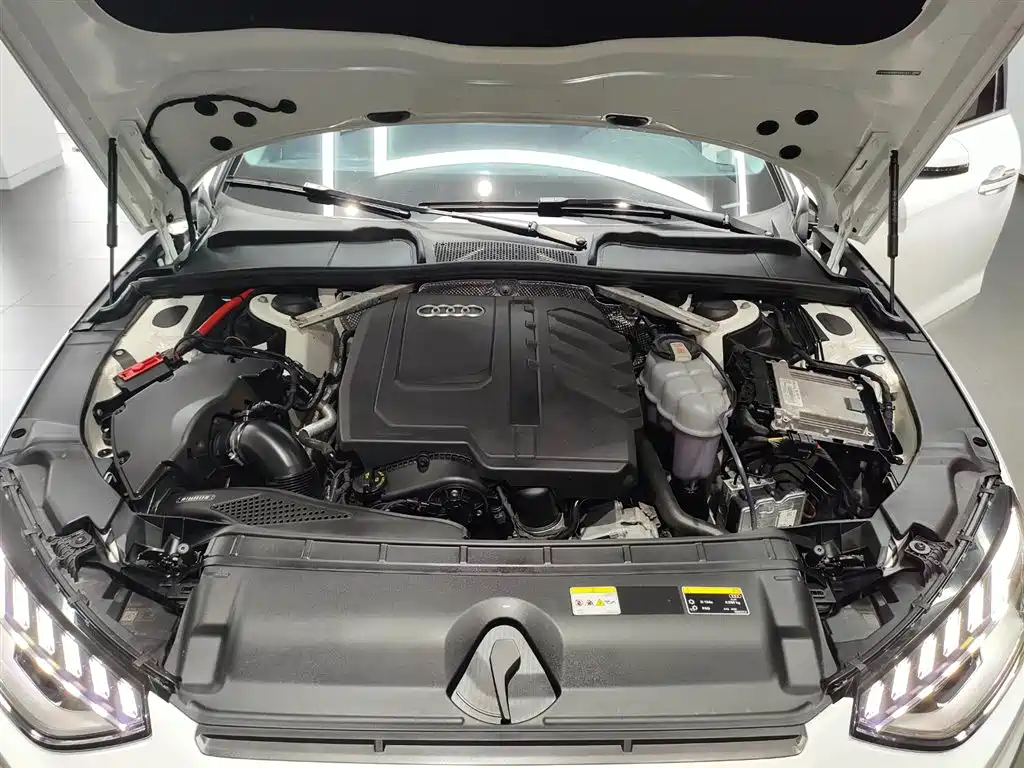 Audi A4 2023