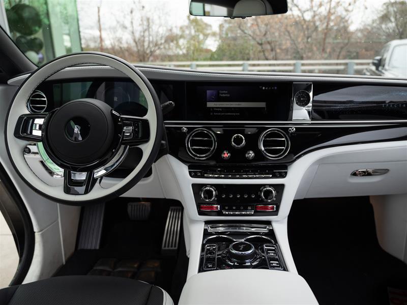 Rolls-Royce Spectre 2024