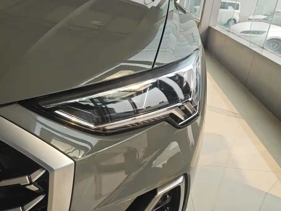 Audi Q3 2024