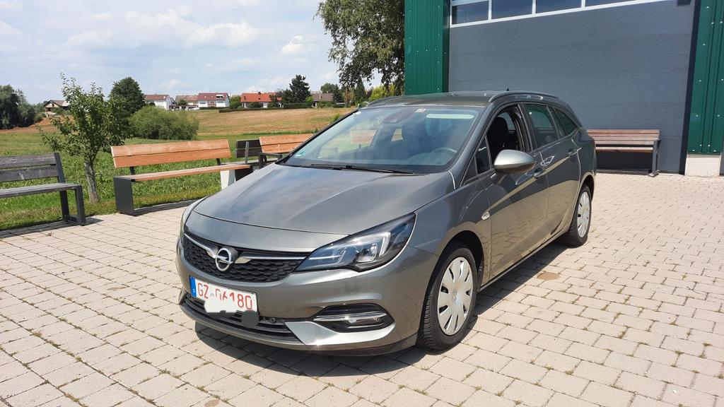 Opel Astra 2021