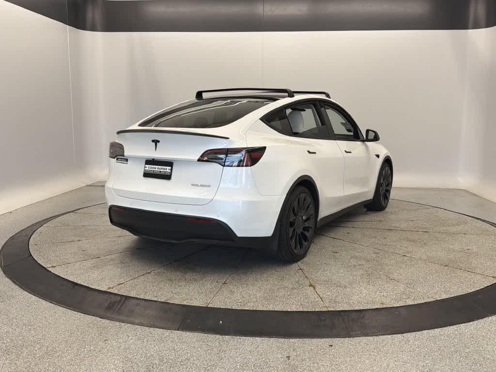 Tesla Model Y 2022