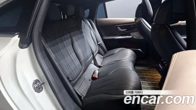 Mercedes-Benz EQE 2023