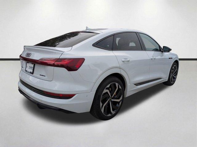 Audi e-tron 2023