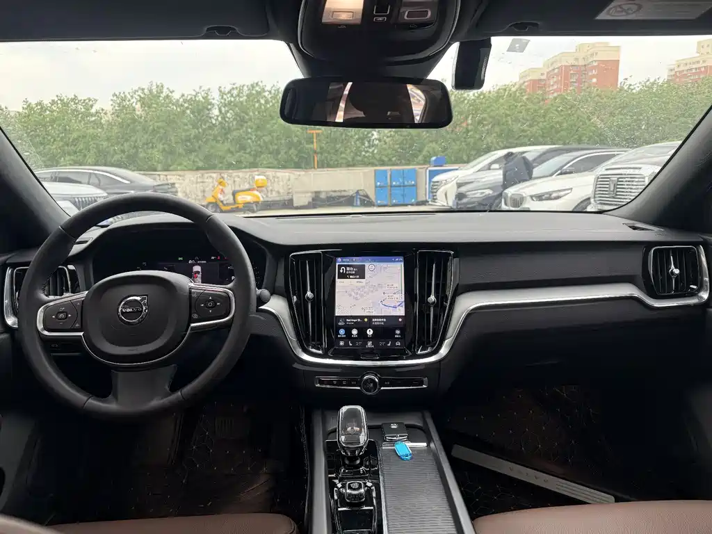 Volvo S60 2024