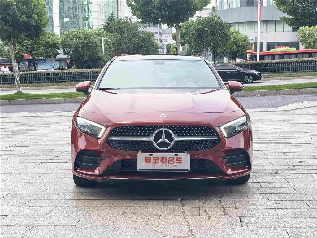 Mercedes-Benz A-Класс 2021
