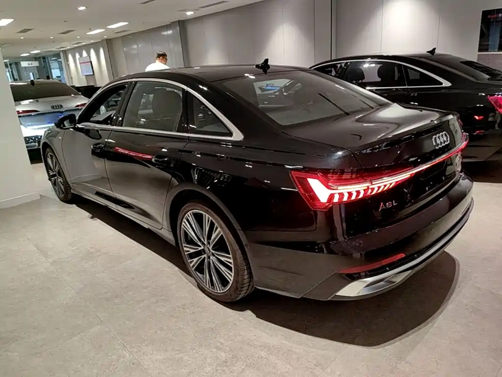 Audi A6 2025
