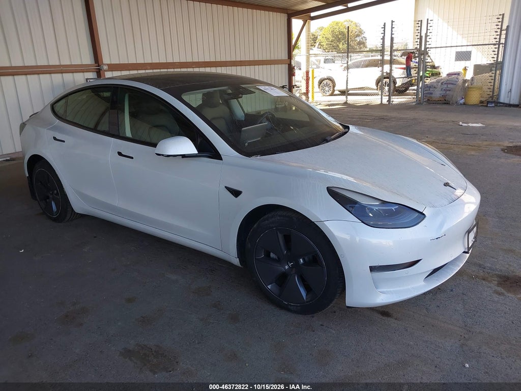 Tesla Model 3 2022