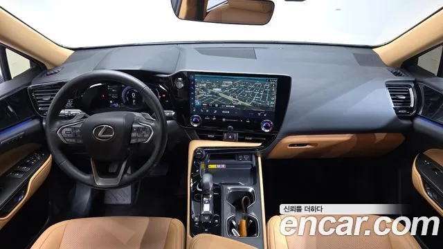 Lexus NX 2024