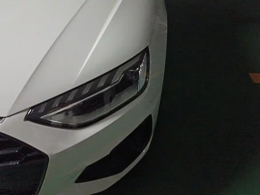 Audi A4 2024