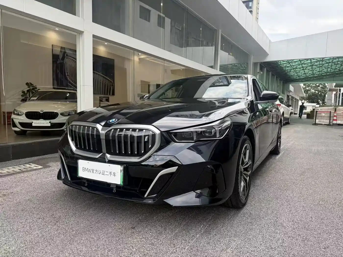 BMW i5 2024
