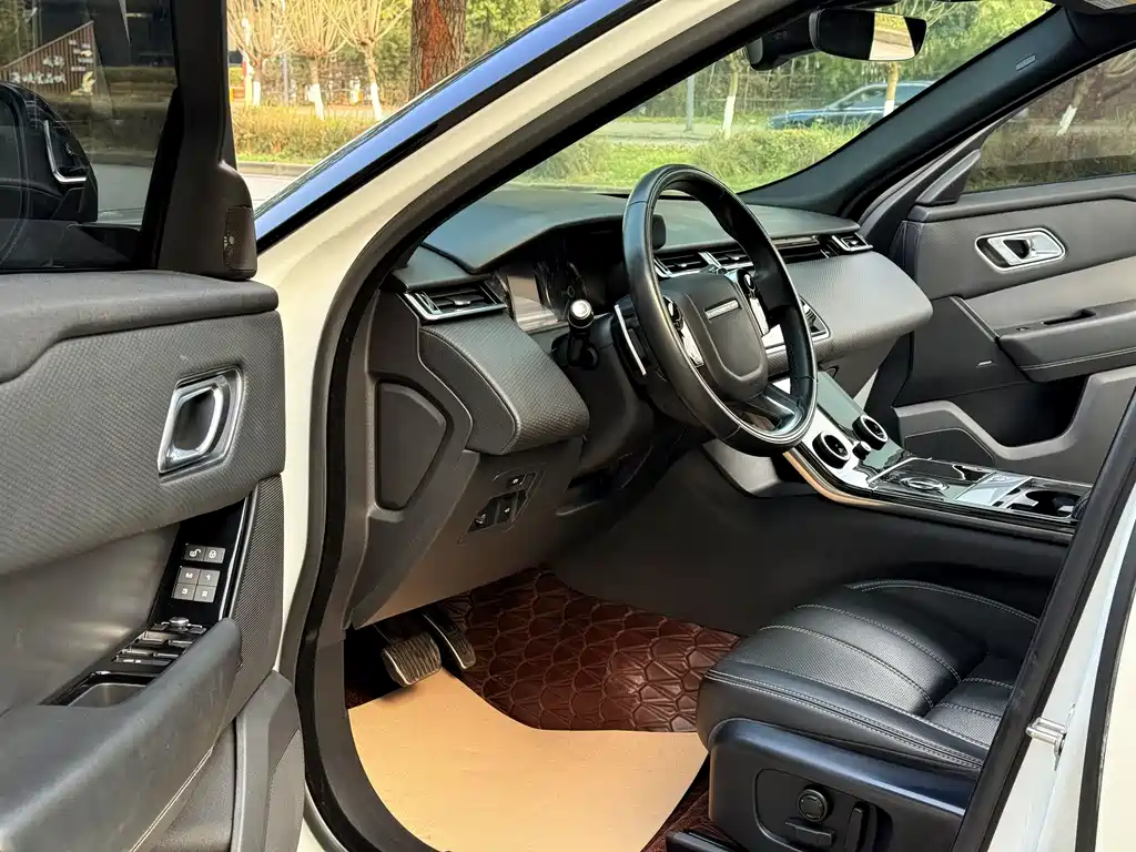 Land Rover Range Rover Velar 2020