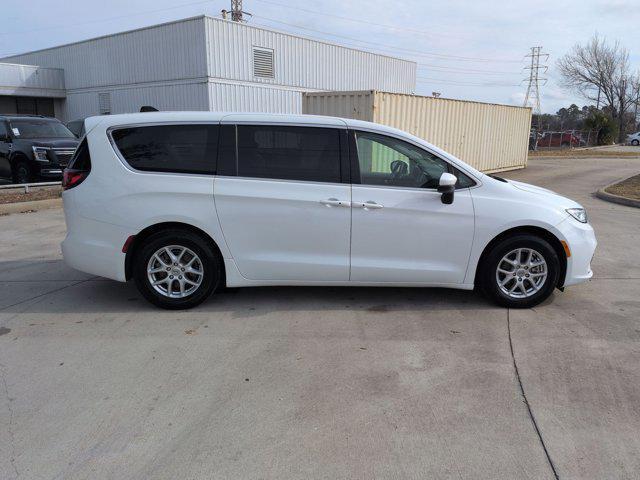 Chrysler Pacifica 2023