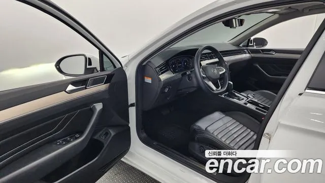 Volkswagen Passat 2022