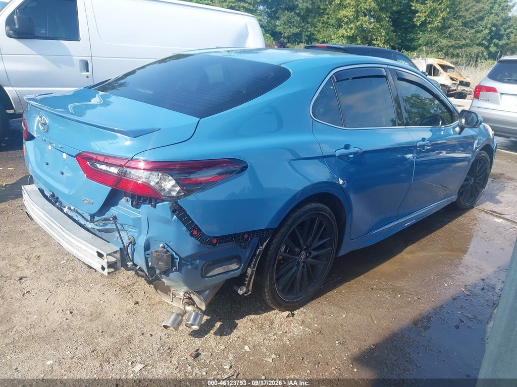 Toyota Camry 2024