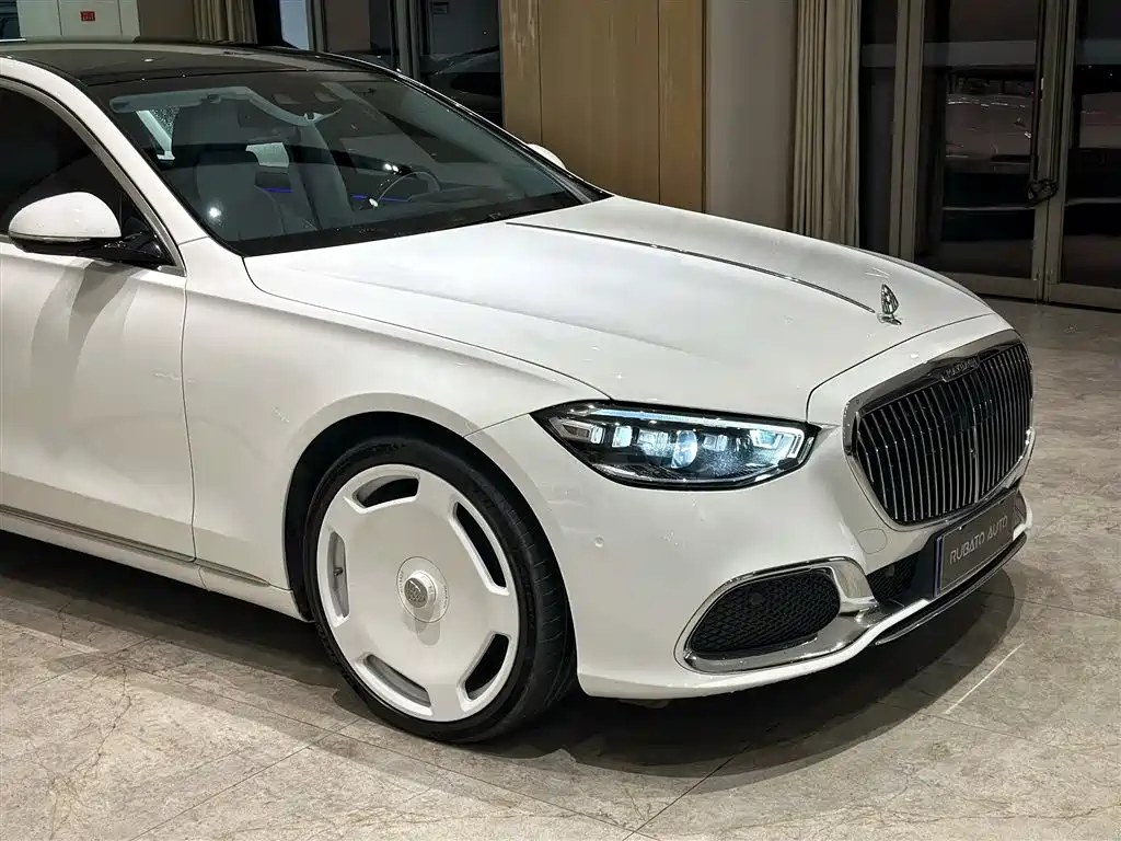 Mercedes-Benz Maybach S-Класс 2021