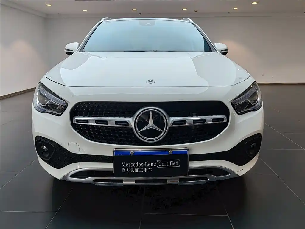 Mercedes-Benz GLA 2023