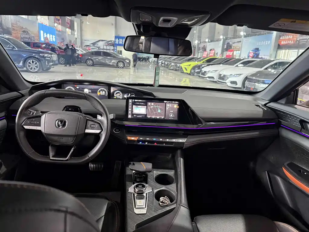 Changan UNI-V 2022