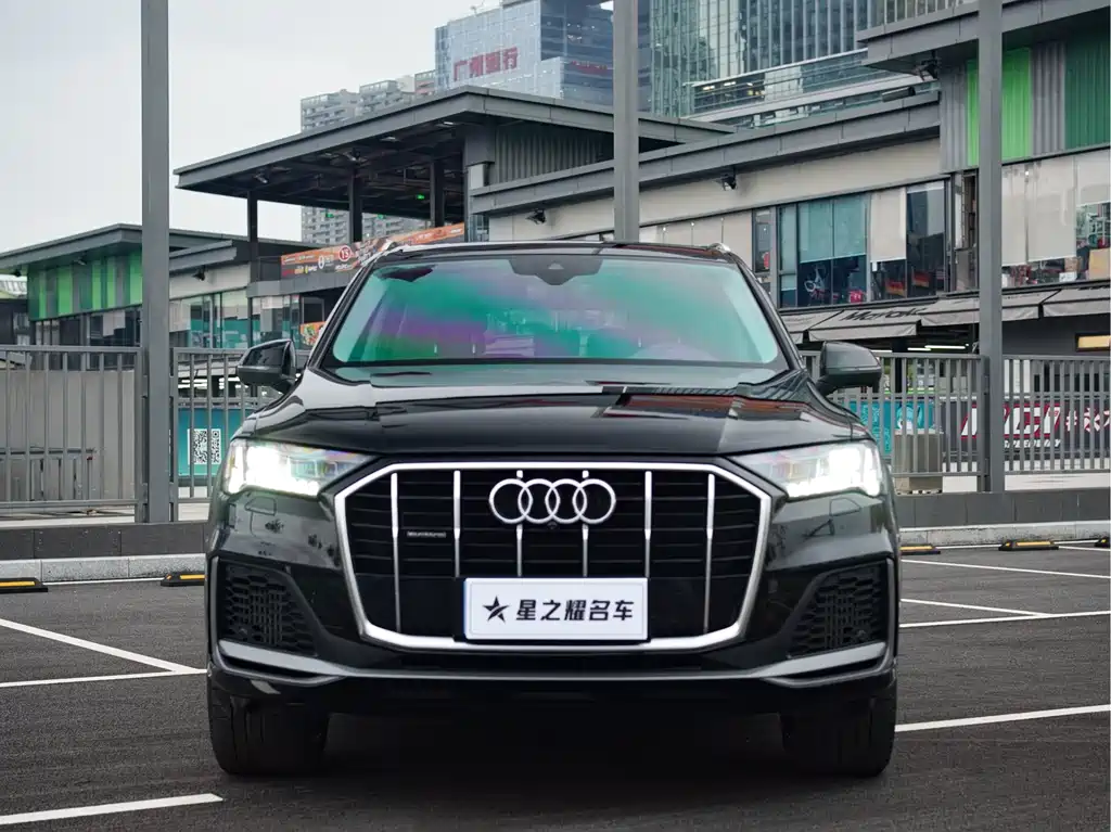 Audi Q7 2021