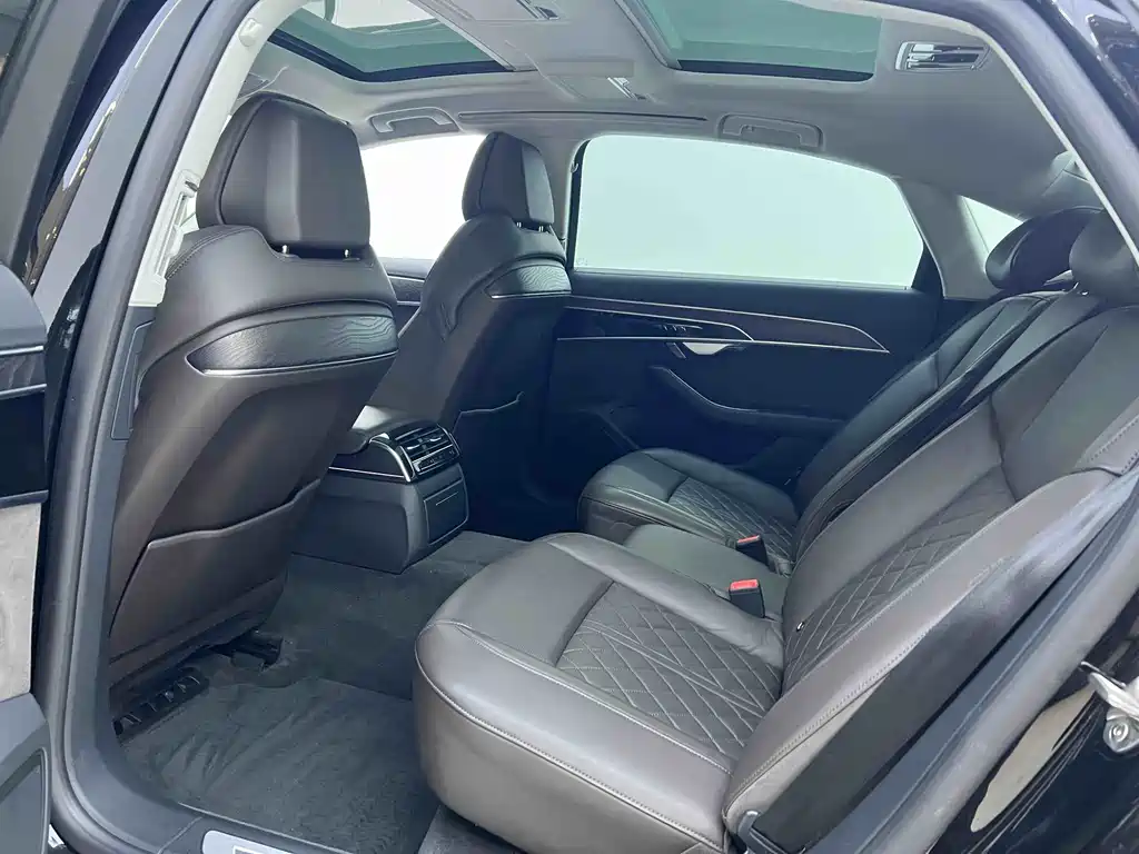 Audi A8 2021