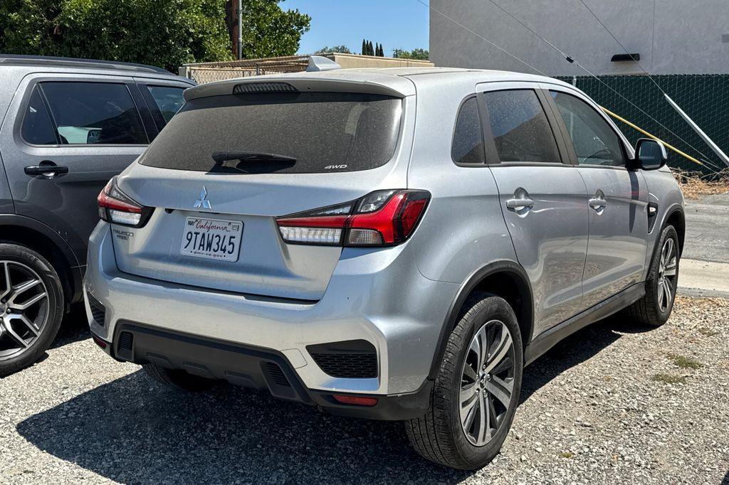 Mitsubishi Outlander Sport 2025