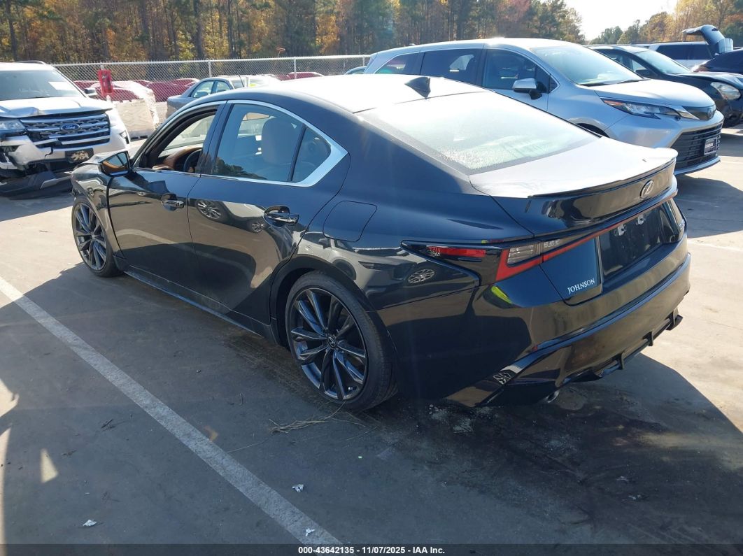 Lexus IS 2025