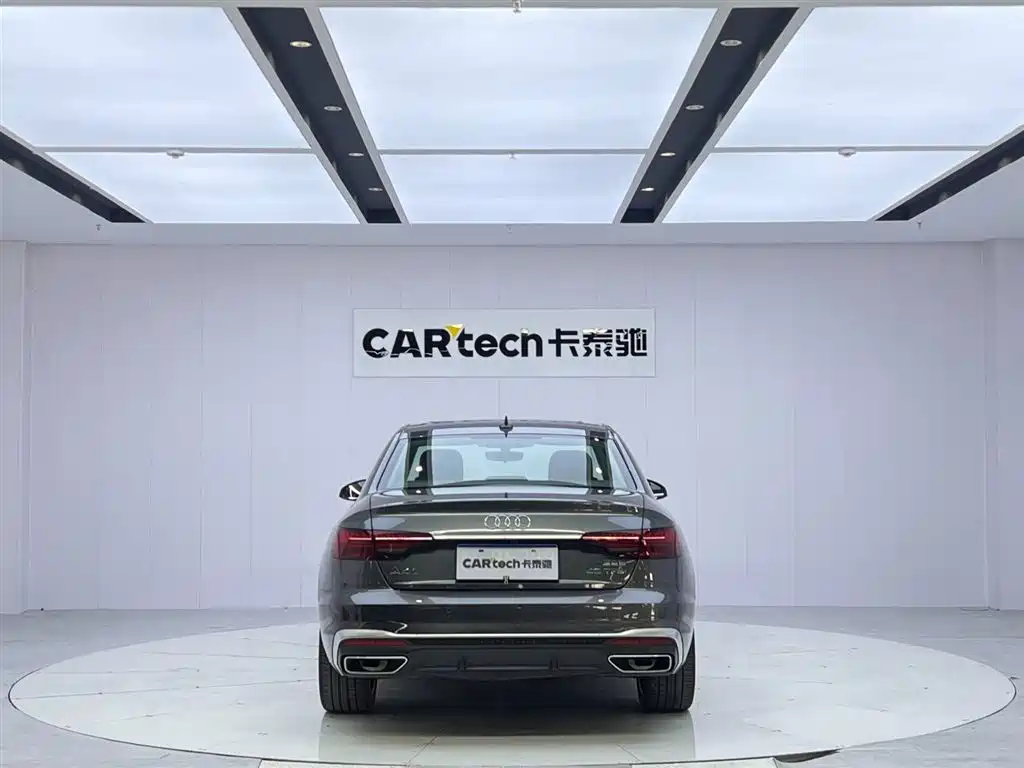 Audi A4 2023