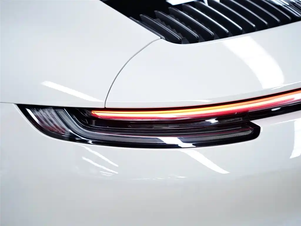 Porsche 911 2023