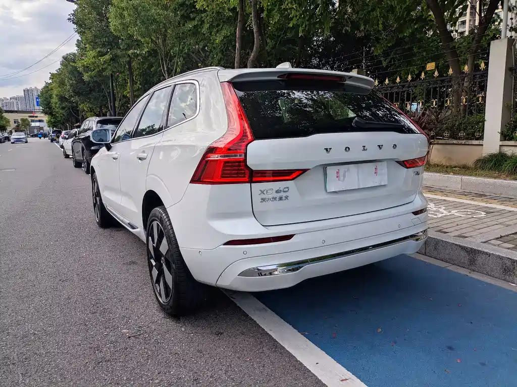 Volvo XC60 2024