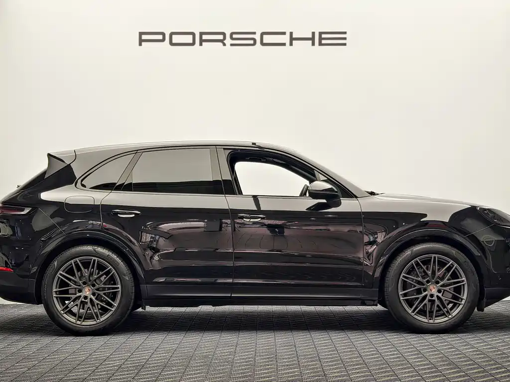 Porsche Cayenne 2024