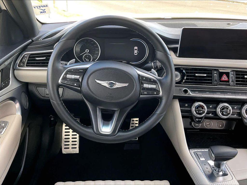 Genesis G70 2023