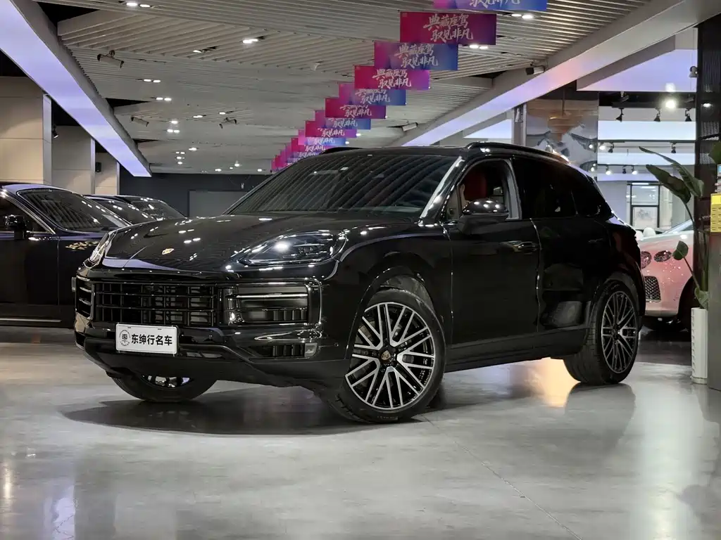 Porsche Cayenne 2025