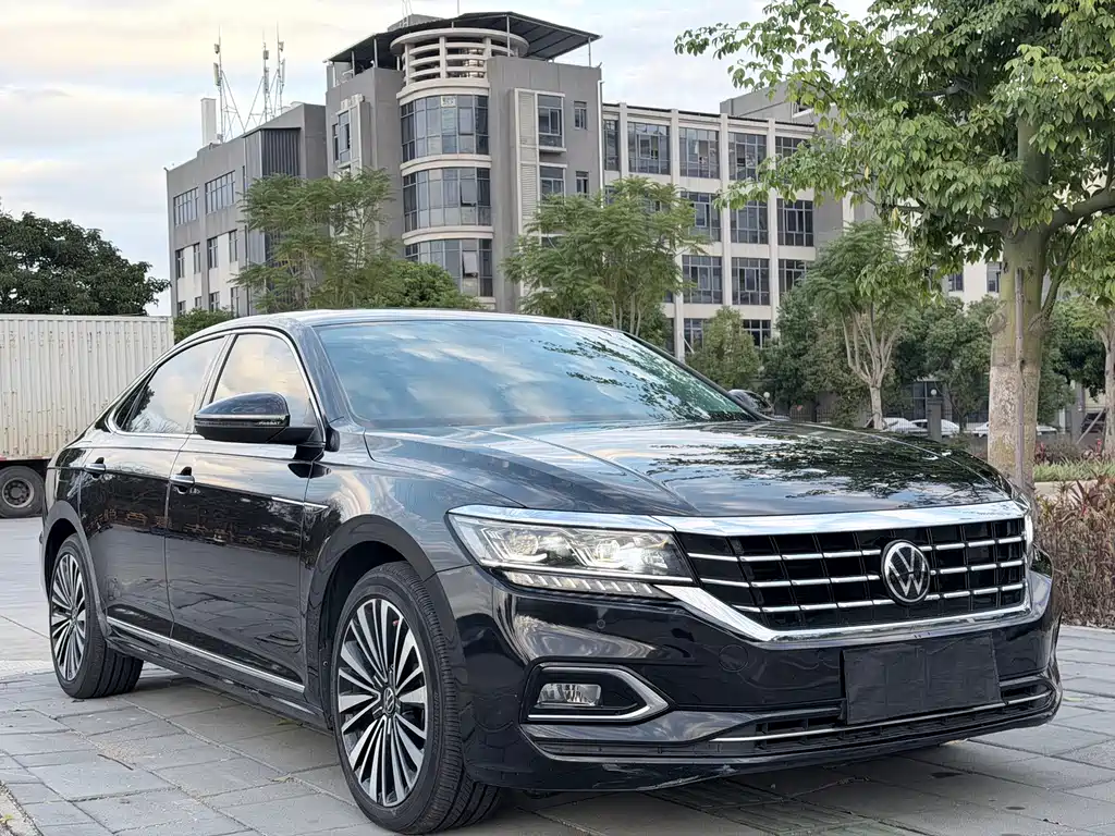 Volkswagen Passat 2021