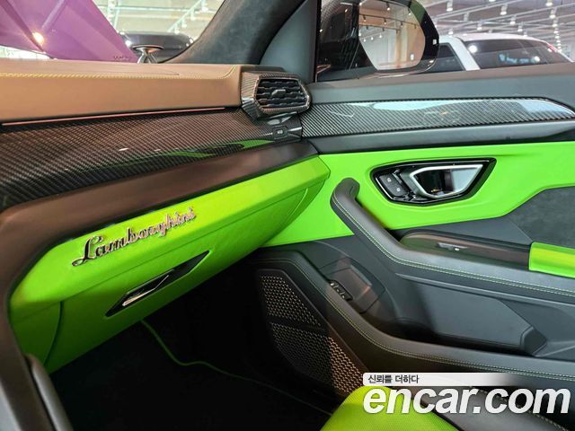 Lamborghini Urus 2022