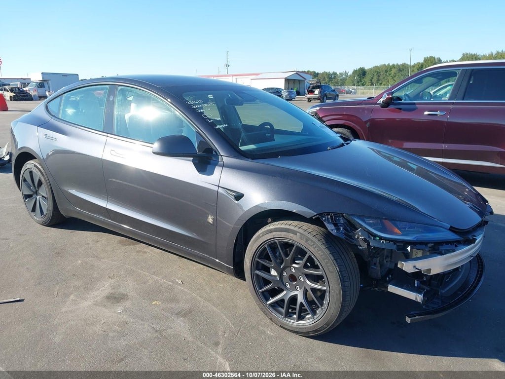 Tesla Model 3 2024