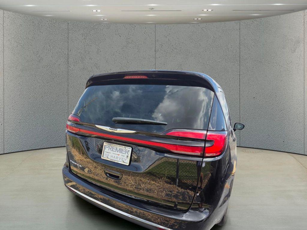 Chrysler Pacifica 2024