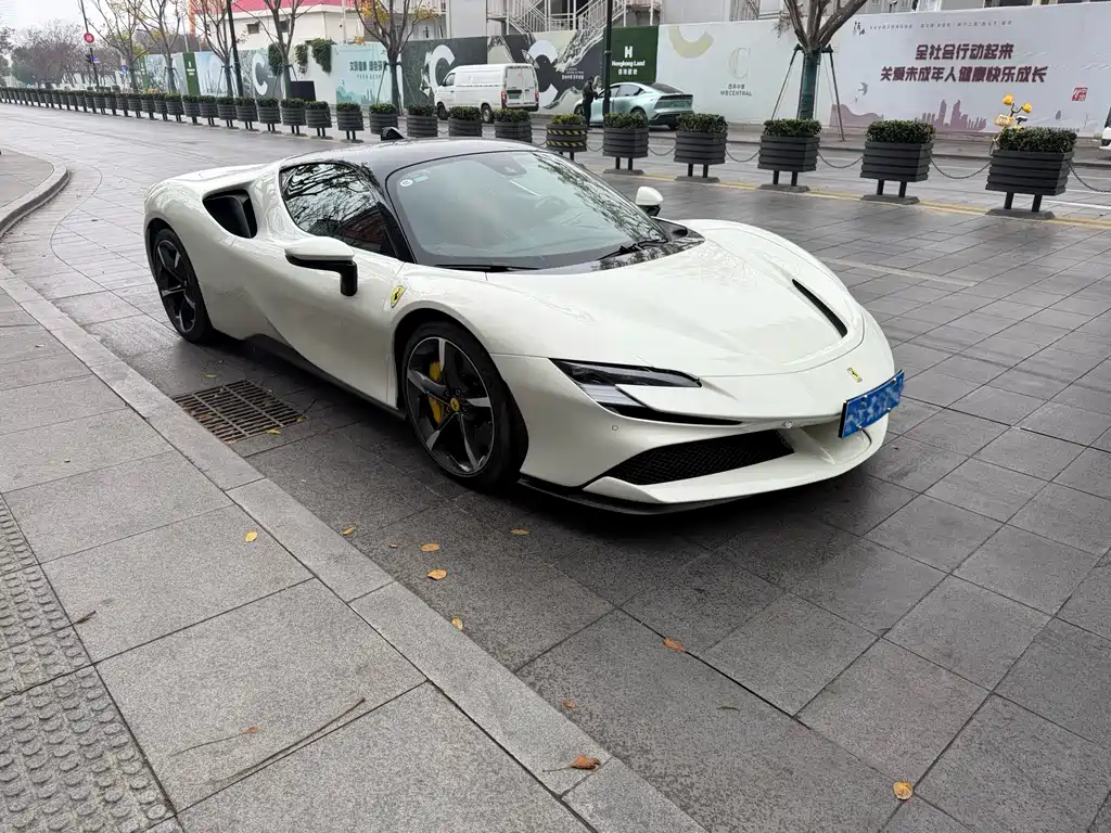Ferrari SF90 2025