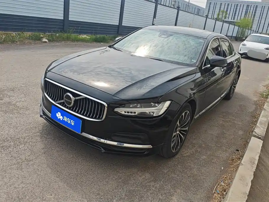 Volvo S90 2023