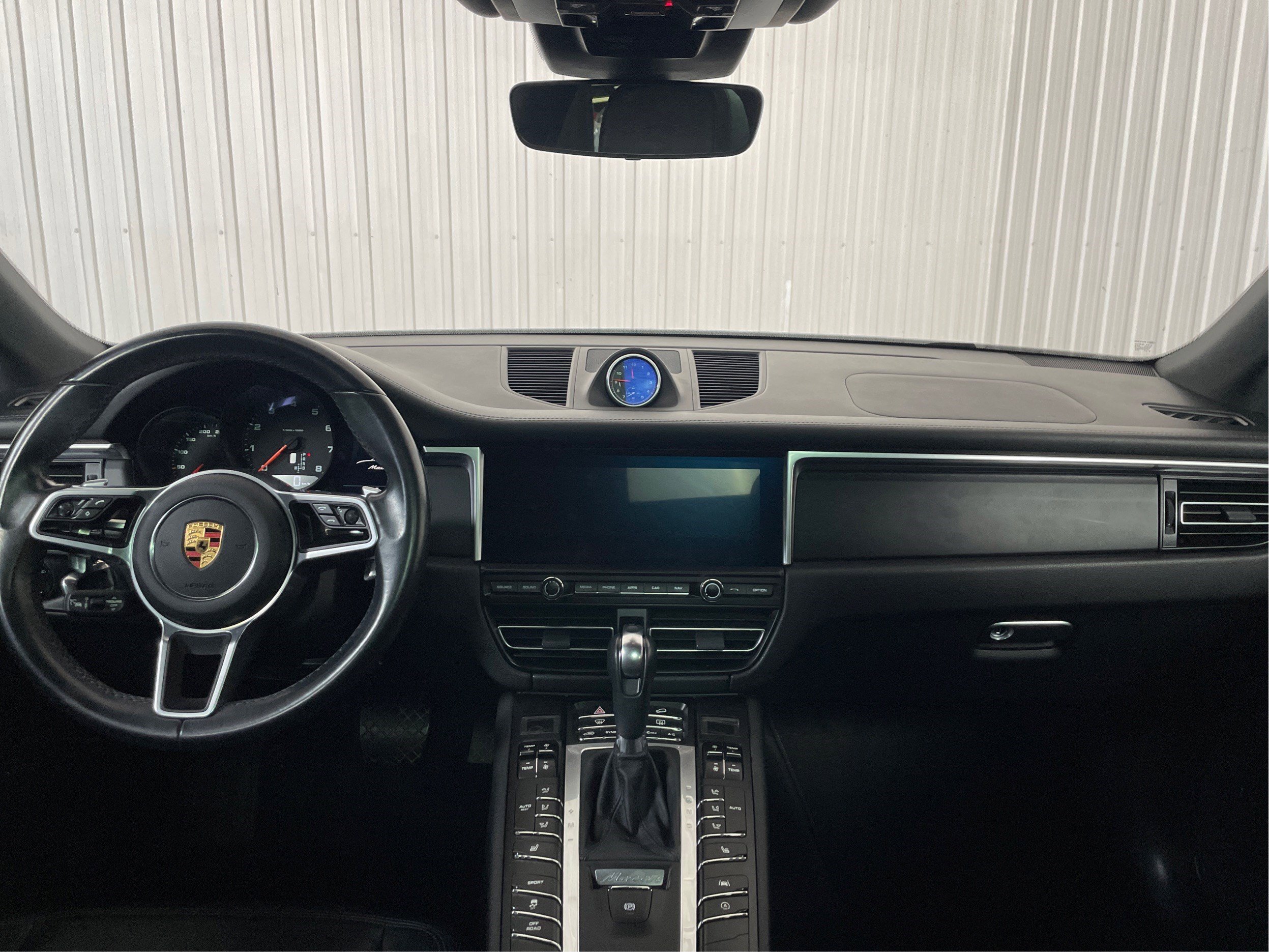 Porsche Macan 2021