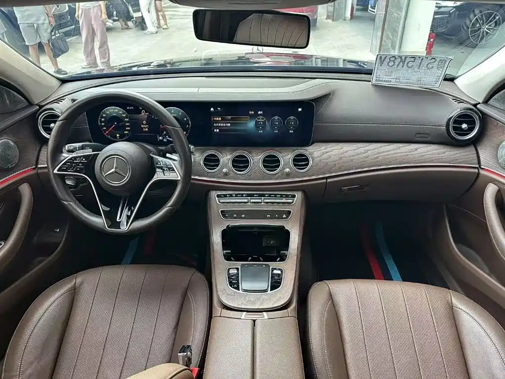 Mercedes-Benz E-Класс 2021