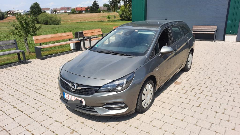 Opel Astra 2021