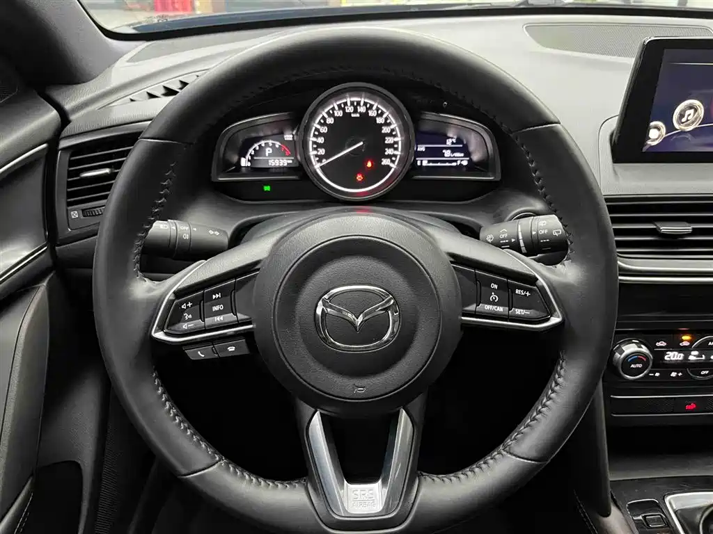 Mazda CX-4 2023