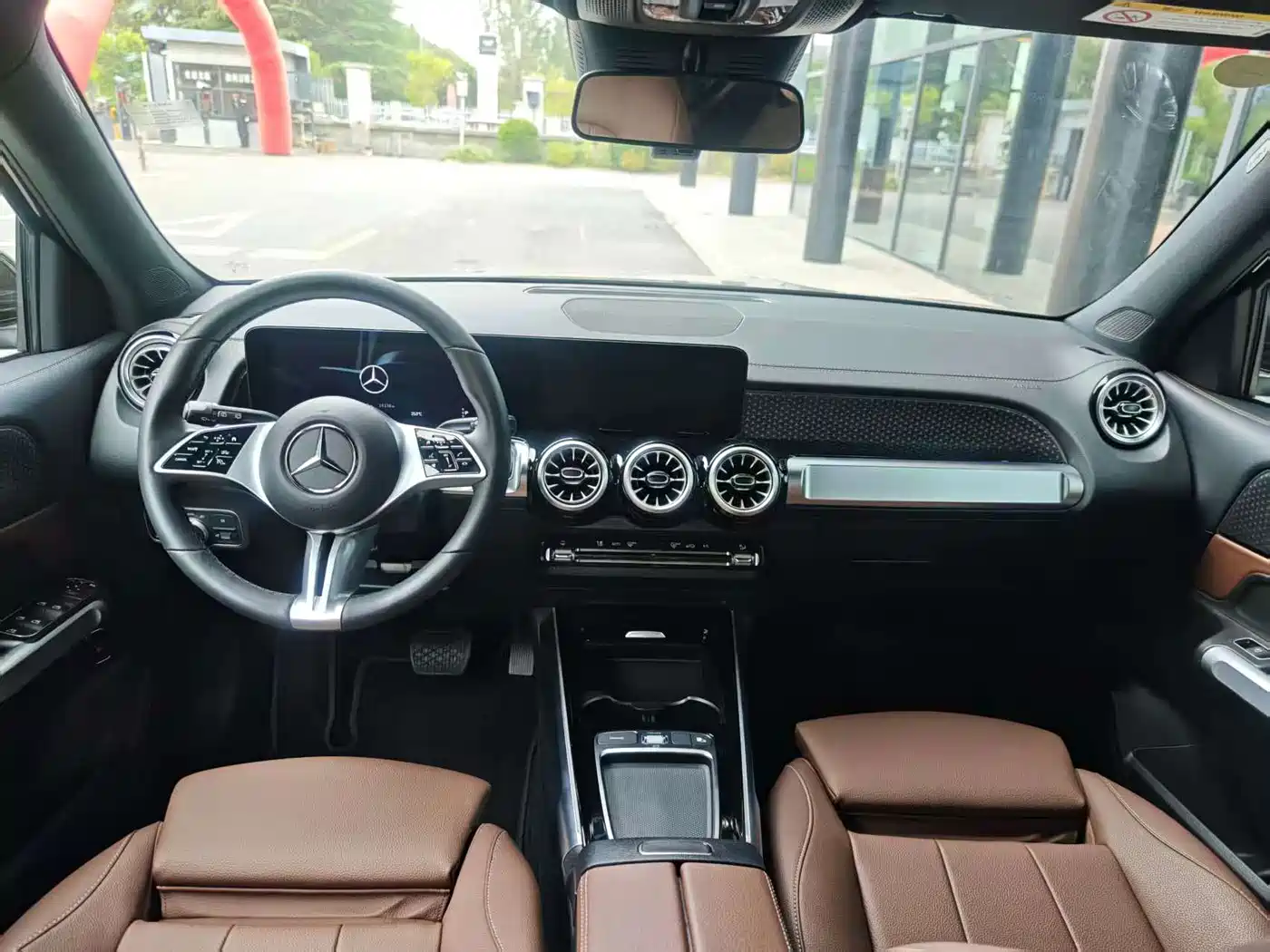 Mercedes-Benz GLB 2025