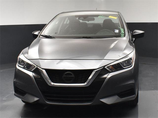 Nissan Versa 2021