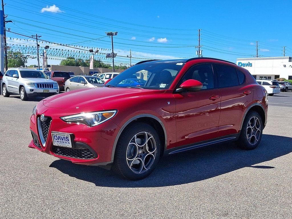 Alfa Romeo Stelvio 2023
