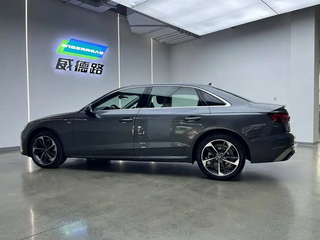 Audi A4 2024
