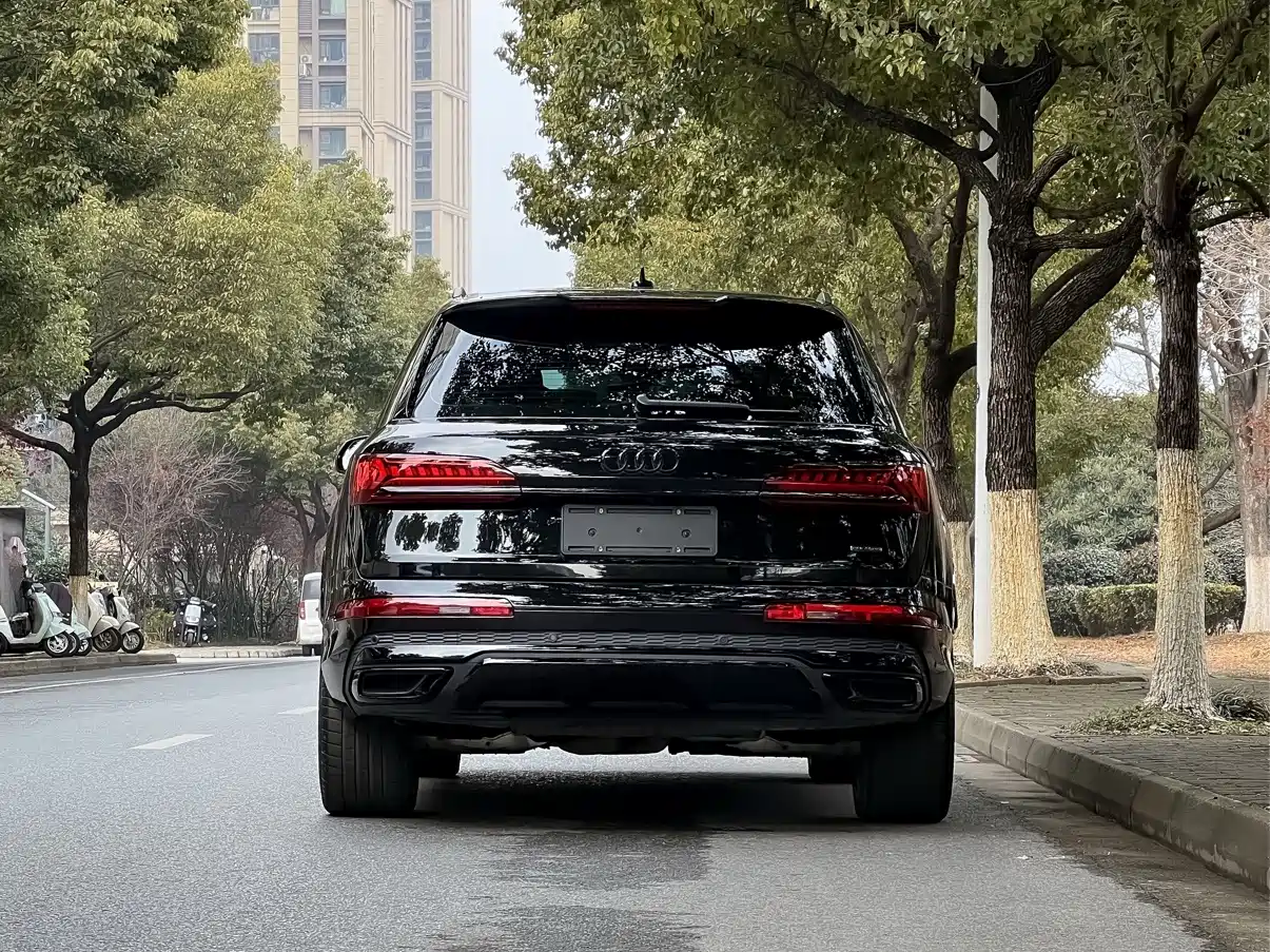 Audi Q7 2023