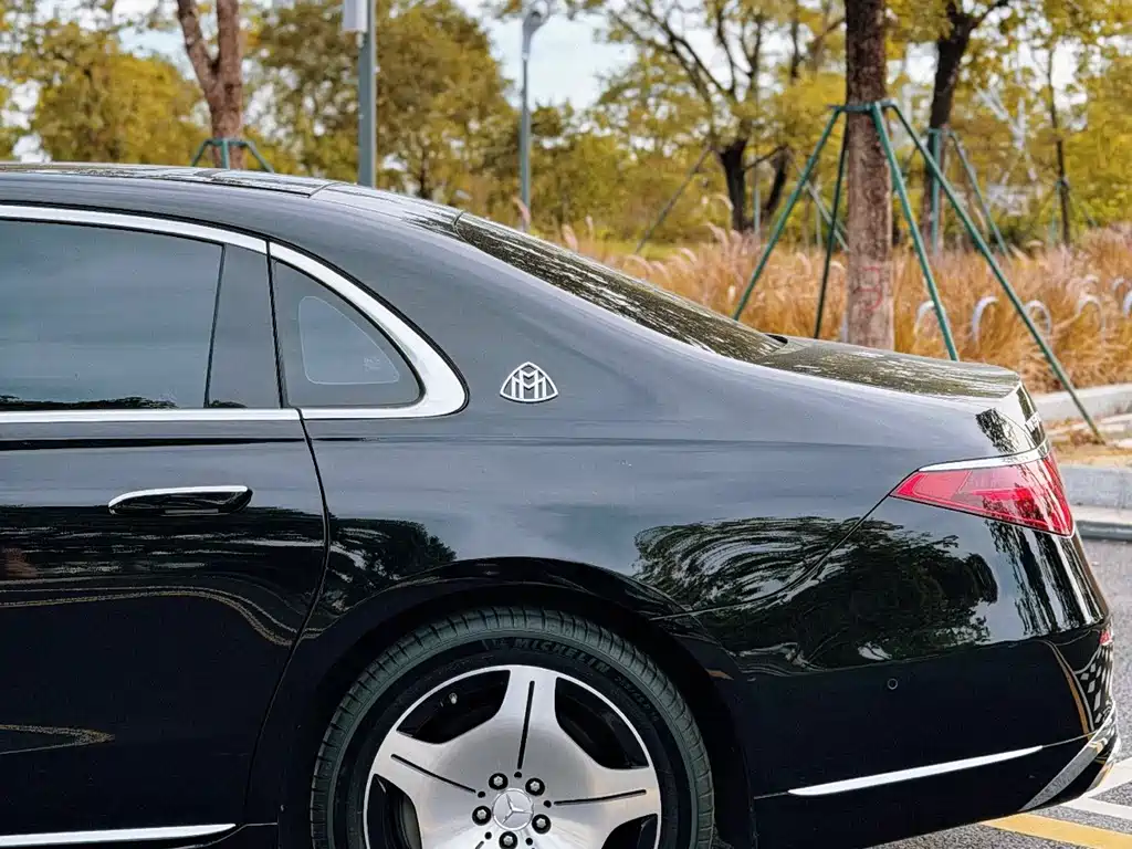 Mercedes-Benz Maybach S-Класс 2023