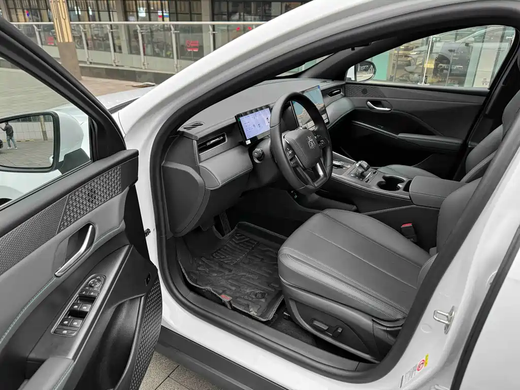 BYD Qin 2025