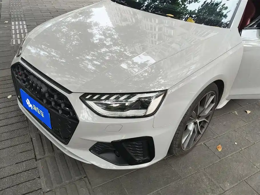 Audi S4 2024